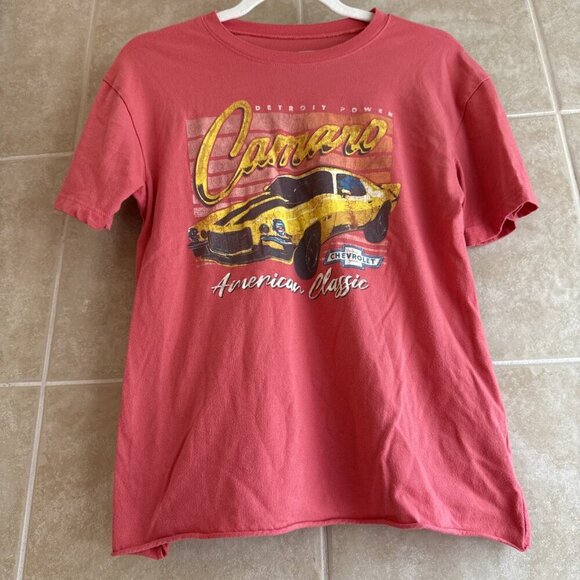 GM Officially Licensed Women’s Sm Cropped T-Shirt Chevrolet Camaro Bumblebee Car - Picture 3 of 9